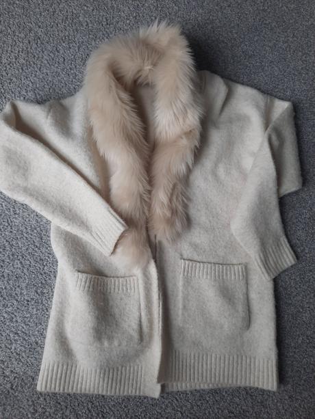 Sveter s kožušinkou, f&f,152