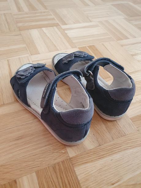 Kožené sandálky, protetika,27