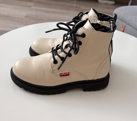 Topanočky levis, levis,33