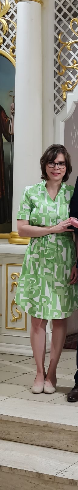 Vzorované limetkové šaty, 38