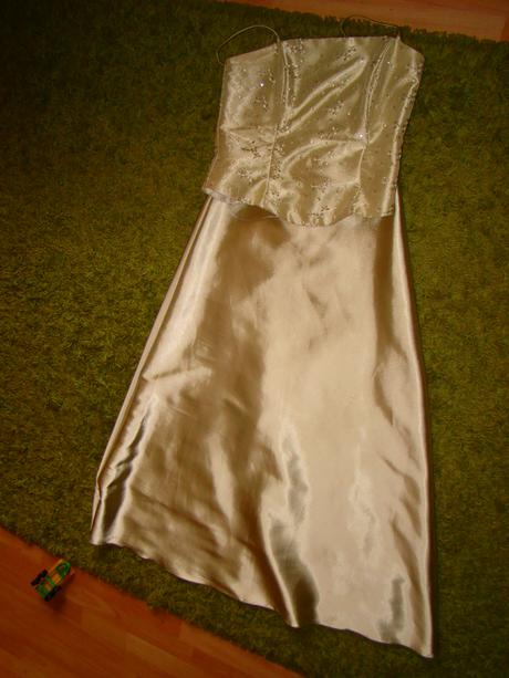 Šaty na prilezitost, 36