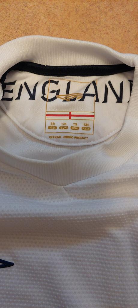 Športové tricko, umbro,134