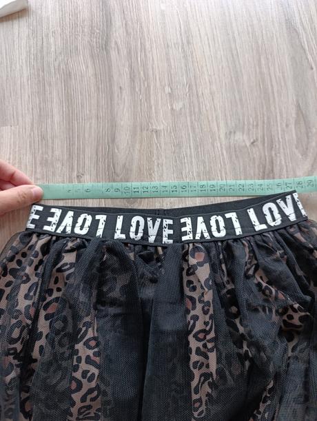 Dievčenský set tričko a sukňa, 140