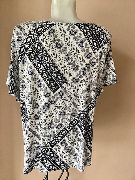 Pekné tričko /2d, 42 / 44