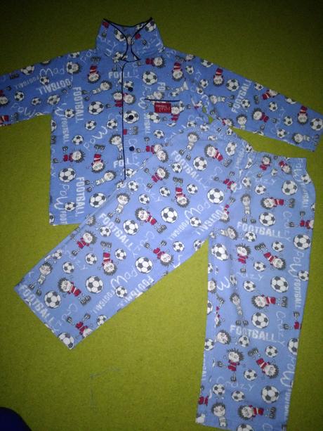 Chlapčenské pyžamo futbal, 98