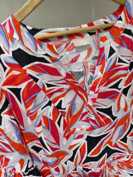 Lanove šaty hugs, l