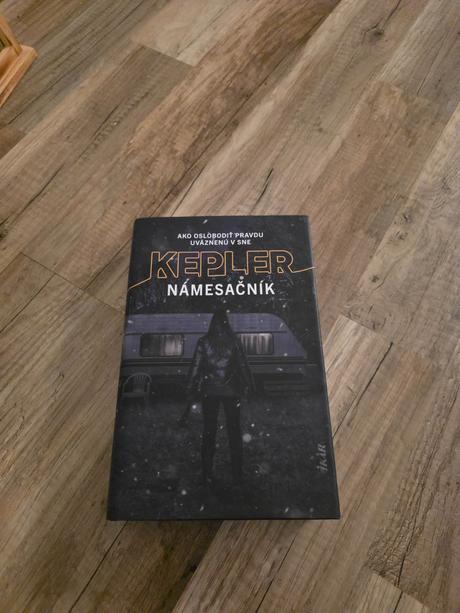Lars kepler-námesačník, 