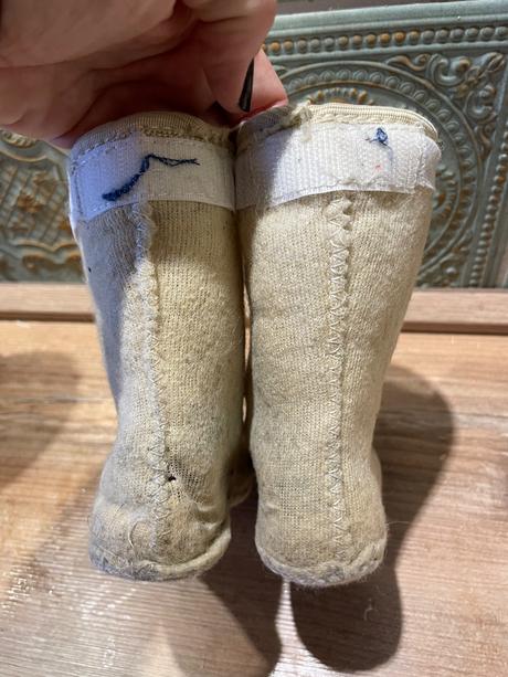 Demar gumáky, demar,24