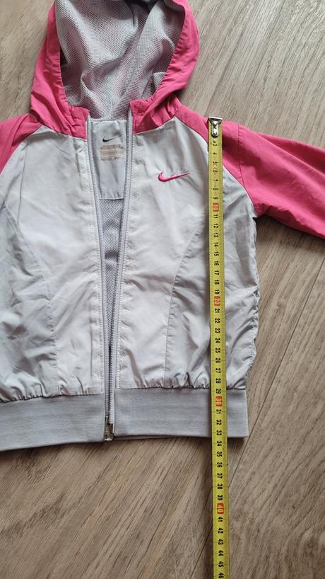 Sustakova suprava nike, nike,80