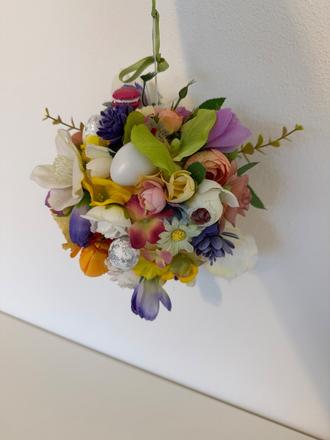 Veľkonočná vysiaca ikebana, 