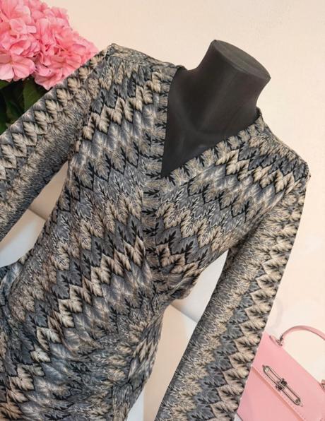 Ana alcazar elegantné vzorované šaty, m