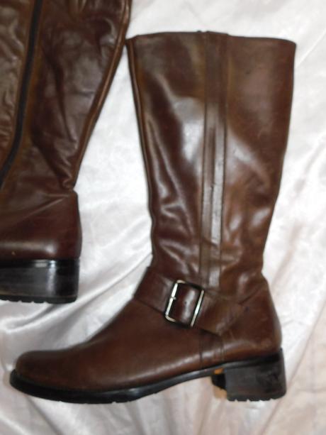 Lavorazione artigiana damske kožene čižmy, 38