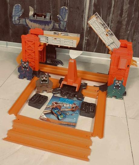 Hot wheels kaskadérsky most - 4 rôzne dráhy,