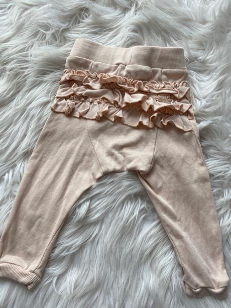 Teplaky s volanom, 50