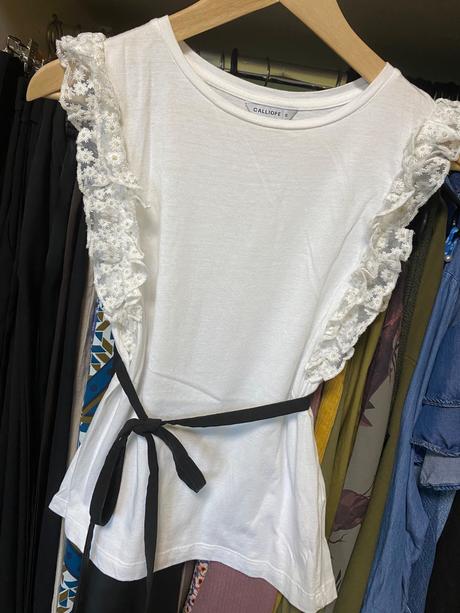 Krasne tricko s cipkou calliope v. s/36, calliope,s