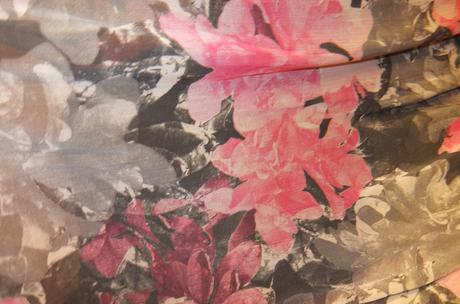 Dlhé spoločenské šaty, 42