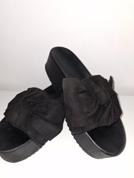 Čierne semišové šlapky pohodlné top, deichmann,38