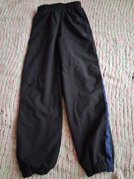 Teplaky šustiakove, nike,158