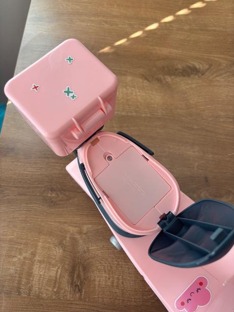 Motorka s prilbou baby born,