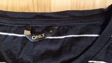 Čierne šaty s bielym prúžkom zn. only, only,s