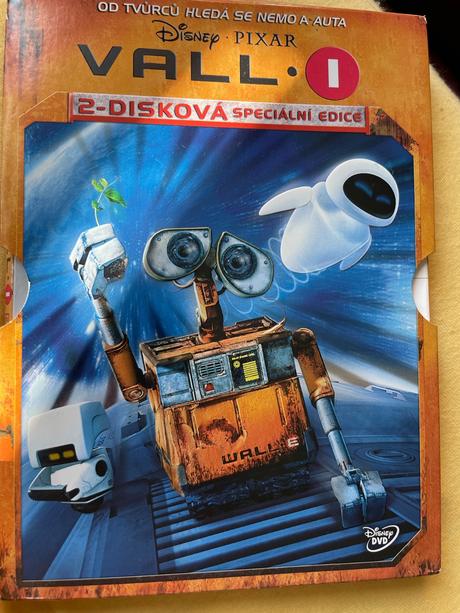 Snehová kráľovná, chloe a wall-e bonus,