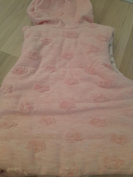 Hrubšia vestička veľ. 74, 74