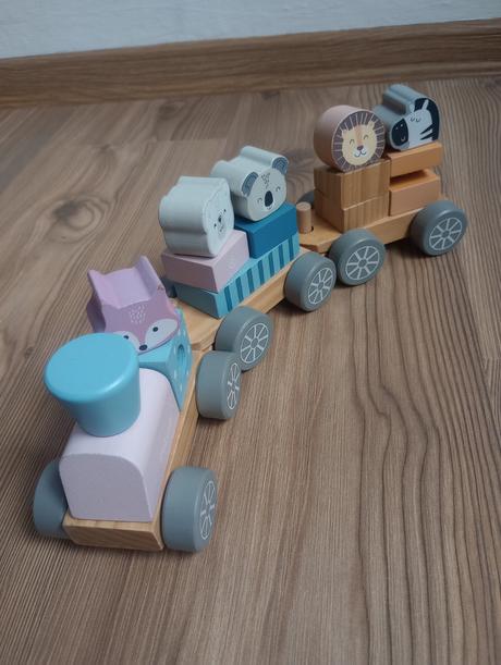 Drevený vláčik viga,