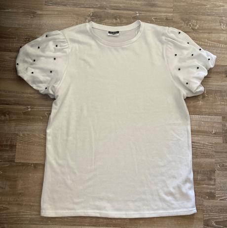 Krásne tričko/svetrík beloved na rukáve s korálkam, xxl