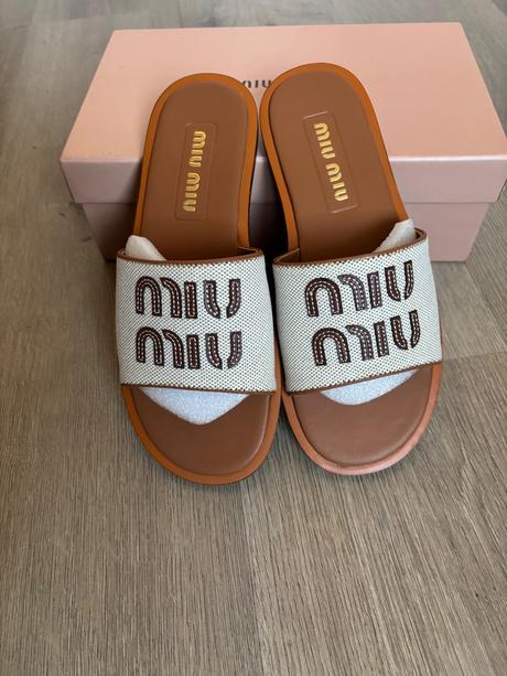 Slapky miu miu, 37