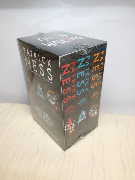 Patrick ness chaos walking set x3,