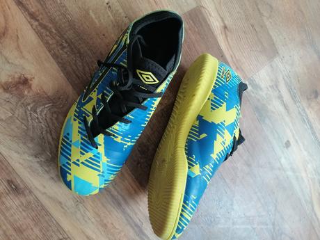 Halovky umbro, umbro,38