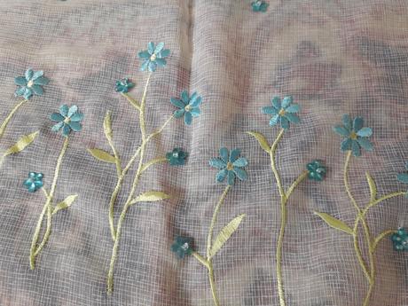 Jemný  romantický obrúsok, 