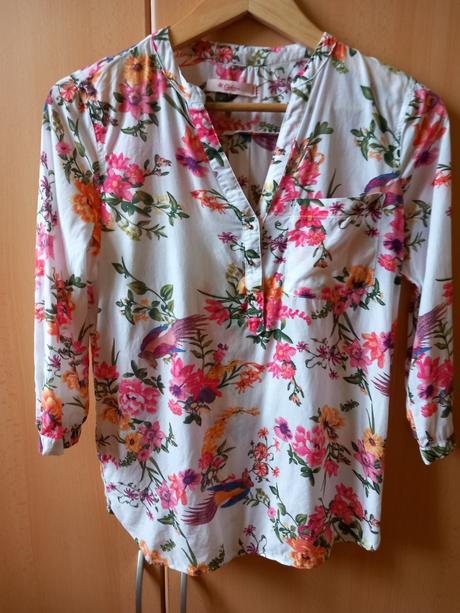 Blúzka kvetovana, xs