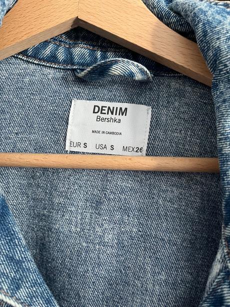 Riflová bunda, bershka,s