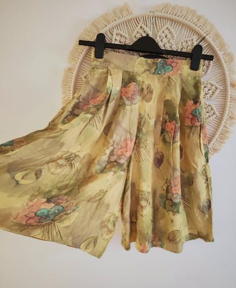 Kraťasová sukňa, m