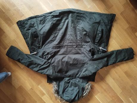 Vetrovka vojenská zelena, 152