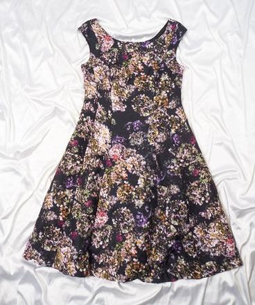 Luxusné kvetované šaty phase eight, 40