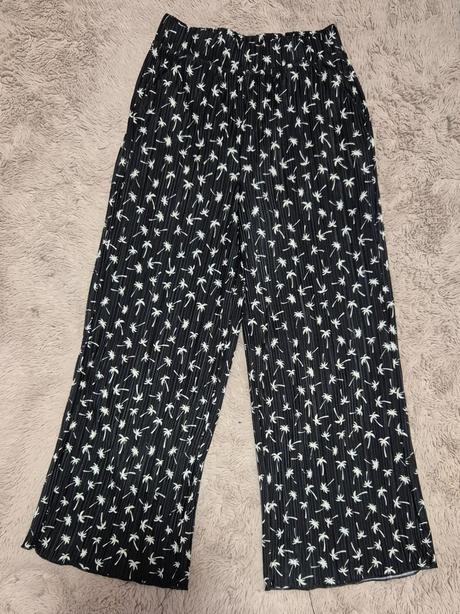 Siroke nohavice, takko,146