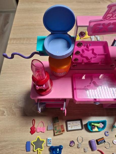Sada barbie extra deluxe,