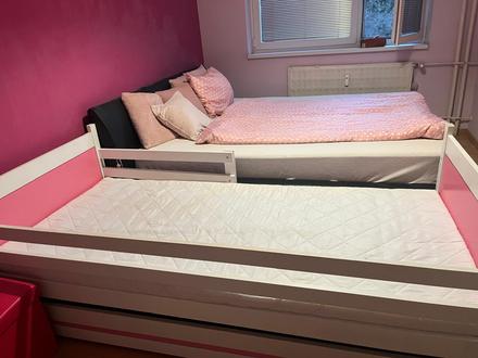 Darujem za odvoz krásnu dievčenskú posteľ, 