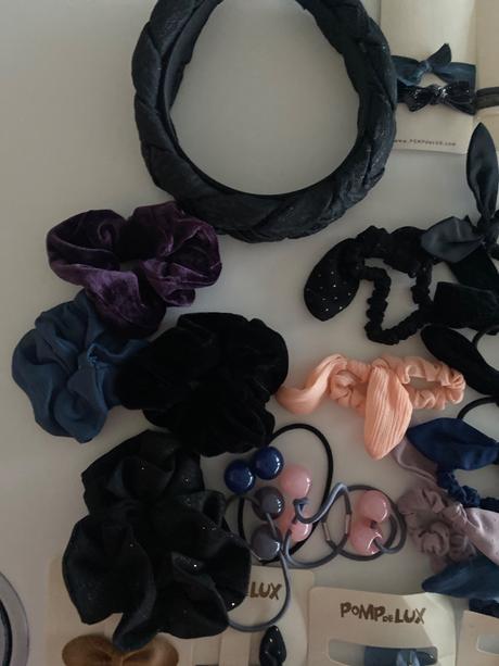 Hairdeco z pompdelux, 