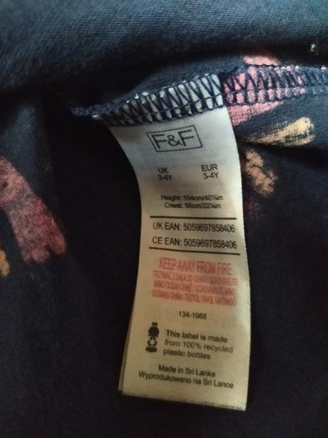 Šaty s dlhým rukávom, 104