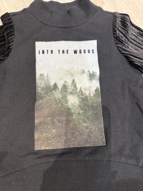 Tricko reserved, reserved,110