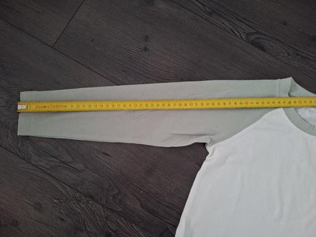 Tricko, reserved,116