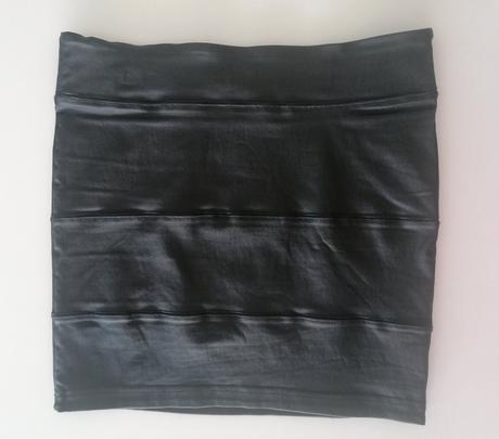 Koženková sukňa, l