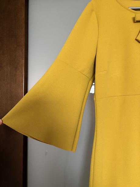 Elegantné šaty rinascimento, l