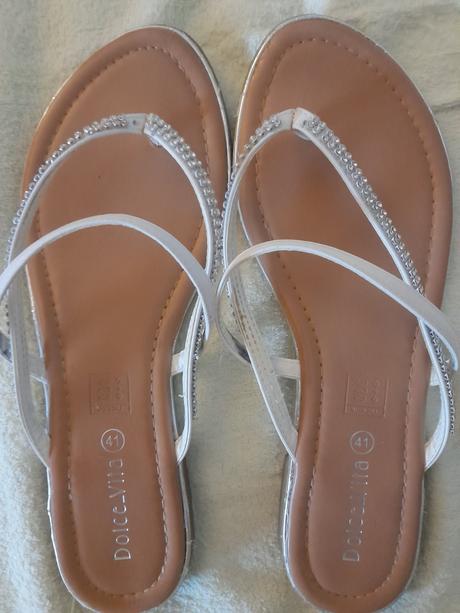 Šlapky s kamienkami, 41