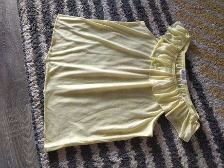 Top s volánom 122/128, h&m,122