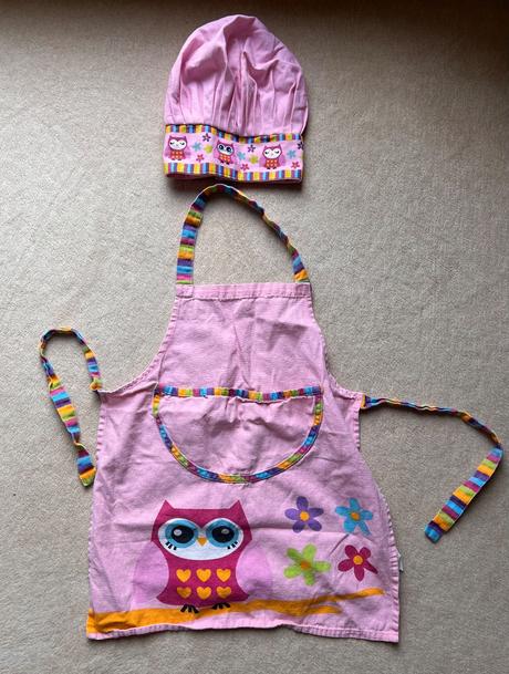Zástierka pre dievčatko aj s kuchárskou čapicou, 104