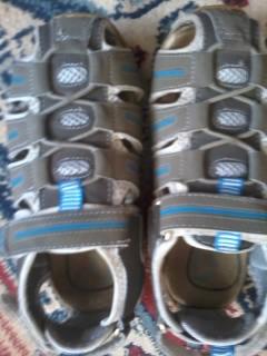 Chlapčenské sandálky na donosenie, 32